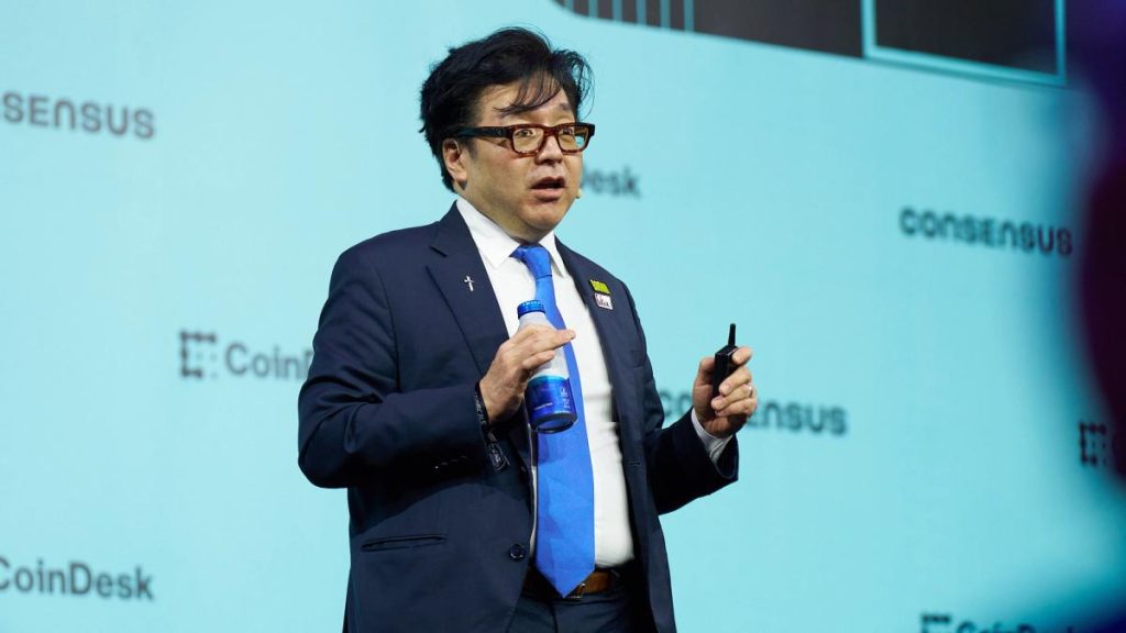 Tom Lee sees $2 trillion wealth transfer fueling crypto rally as Bitmine (BMNR) buys more ether (ETH)