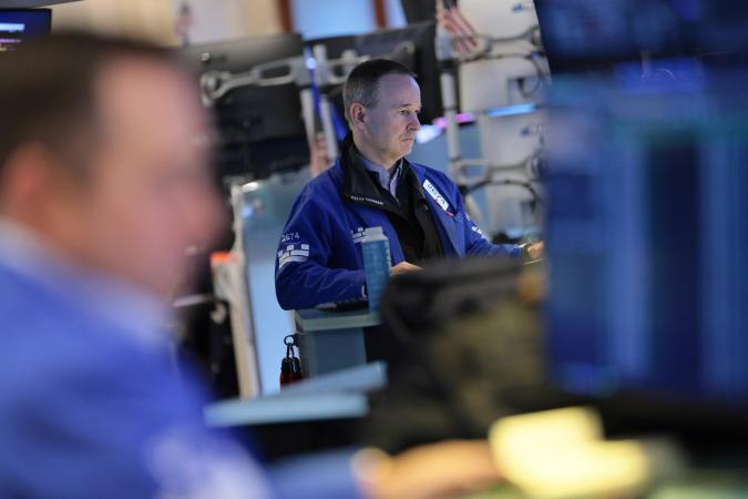 Wall Street analysts urge investors to buy crypto stocks after $6.3 billion Binance hack Wall Street analysts urge investors to buy crypto stocks after $6.3 billion Binance hack